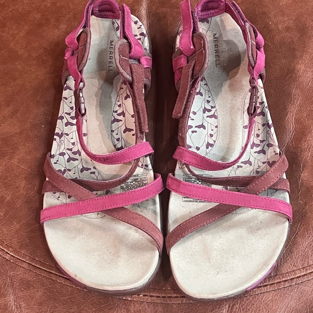 Merrell San Remo Sz 11 Sandal Raspberry Pink Leather Straps Walking